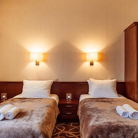 Hotel Dwor Choiny Kazimierówka 외부 사진