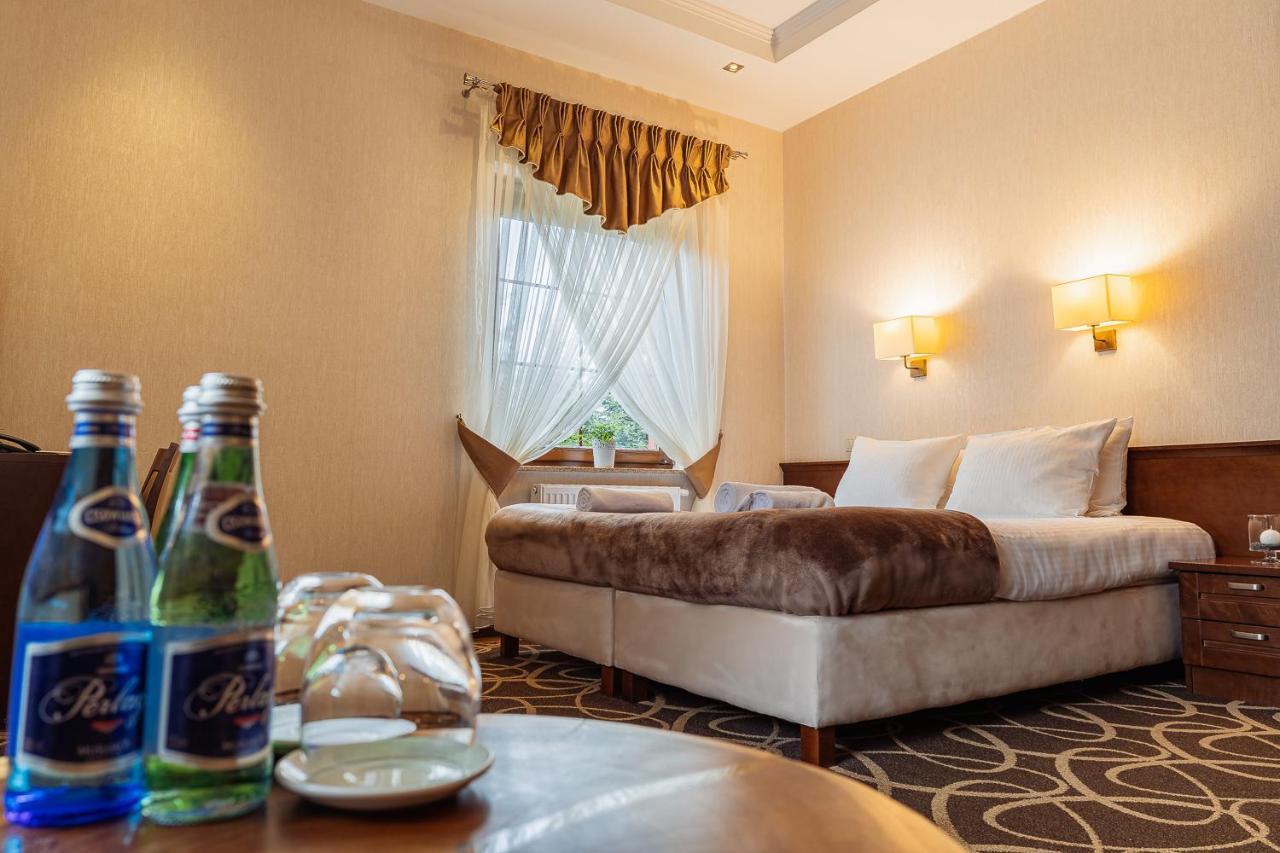 Hotel Dwor Choiny Kazimierówka 외부 사진