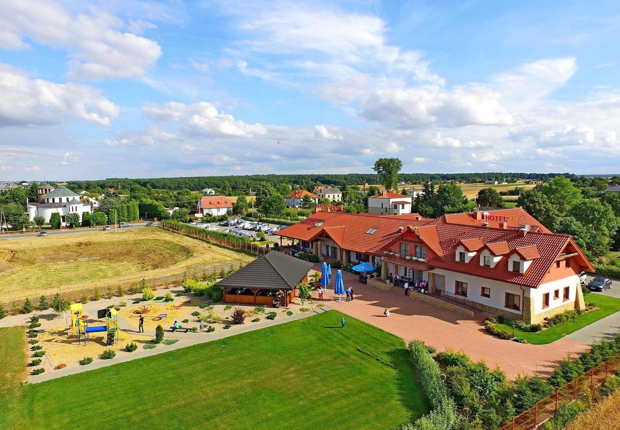 Hotel Dwor Choiny Kazimierówka 외부 사진