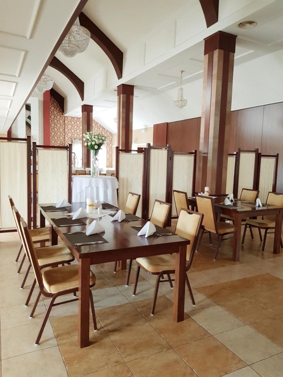 Hotel Dwor Choiny Kazimierówka 외부 사진